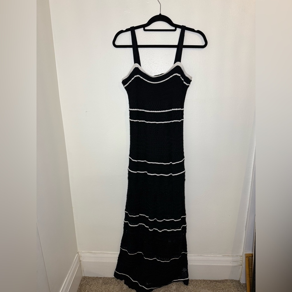 Abercrombie & Fitch Black and White knit Maxi Dress